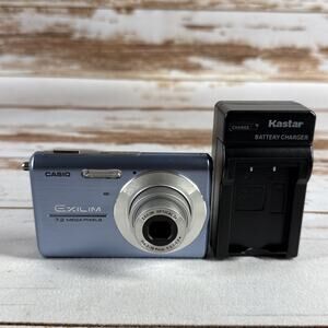 Casio Exilim EX-Z75 7.2MP Compact Digital Camera W/ Battery & Charger